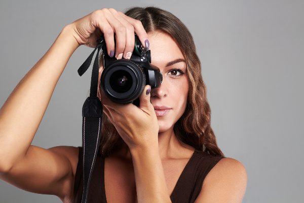 zgradba očesa v primerjavi s fotoaparatom